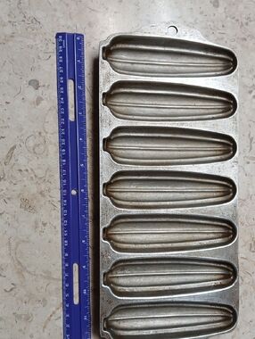 Vintage Wearever Aluminum Corn Muffin Pan
